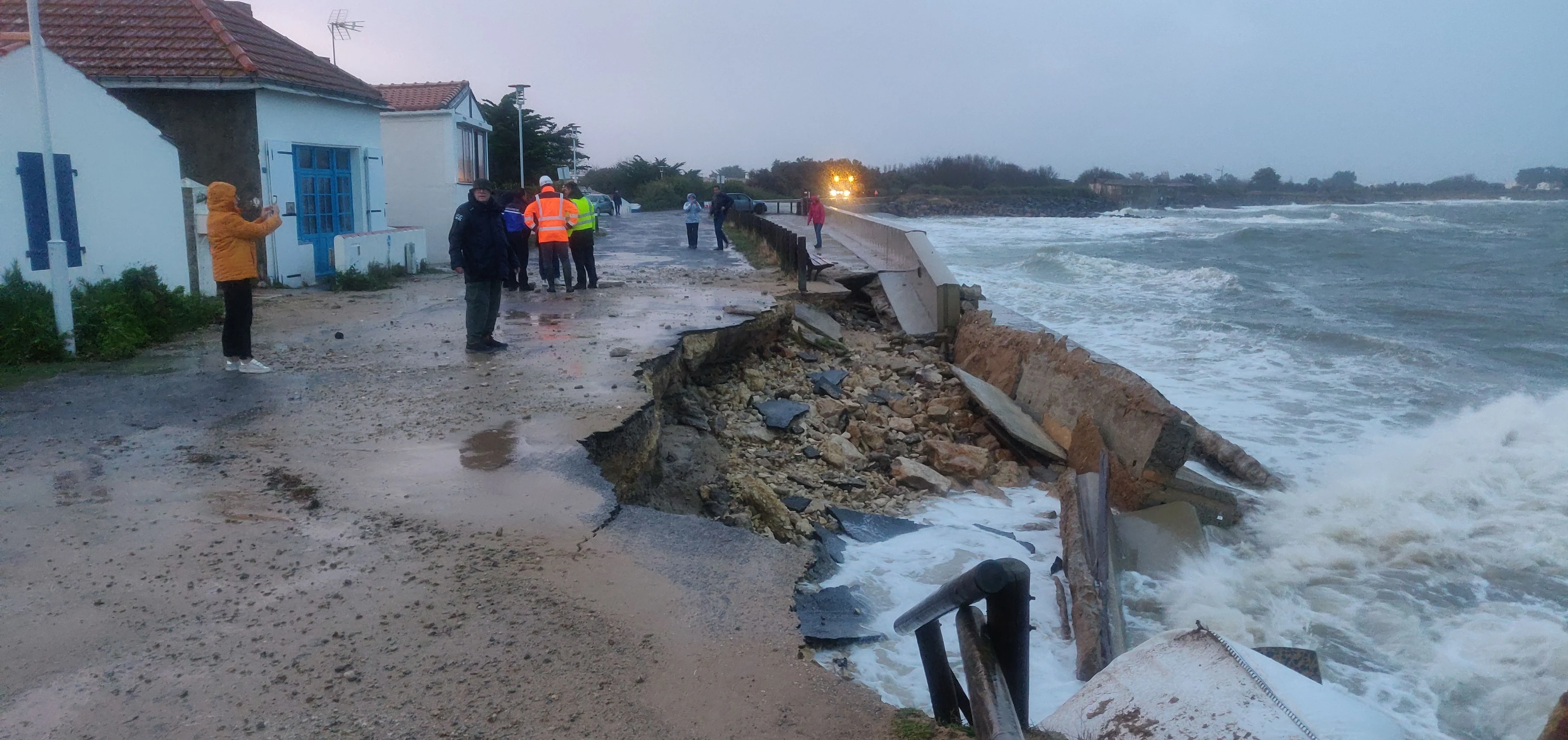 Destruction d'ouvrage, tempête Céline du 28 oct. 2023, La Guérinière (source : CCIN)
